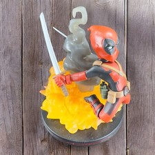 Marvel Comics Q Fig QMX Deadpool Loot Crate Exclusive Hard Plastic Figurine picture