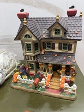2005 LEMAX Harvest Crossing Fall Comes Home Halloween Lighted House W/Box VTG picture