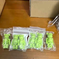 Medicom Toy BE@RBRICK Green Plastic Bearbrick Figures Lot of 6 Unopened picture