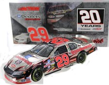 Kevin Harvick #29 GM Goodwrench/Quicksilver - Dealers 2005 Monte Carlo. 1/24th picture