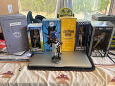 Dodgers MLB Boxed Bobblehead Lot Freddie Freeman Shaq O'Neal Buehler picture