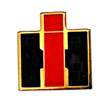 IH International Harvester Farm Equipment Trucker Hat Lapel Pin New NOS 1990s picture