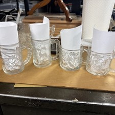 McDonalds Batman Forever Glasses. Set Of 4 Batman ,Robin ,Riddler ,Two face picture