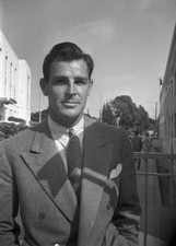Actor Rod Cameron Poses On A Studio Lot In Los Angeles 1940 OLD PHOTO picture
