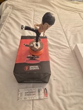 very rare Bruce Lee 2012 San Francisco Bobblehead SGA new in box picture