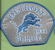 DETROIT MICH MI POLICE LION PATCH HOLIDAY FOOTBALL picture