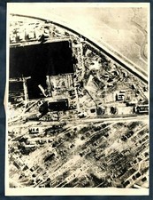 WWII REMARKABLE VIEW RAF AIR RAID WILHEMSHAVEN AMMO DEPOT GER 1943 Photo Y 244 picture
