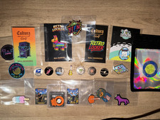 23x Ball Marker Lot 2x Hat clips picture