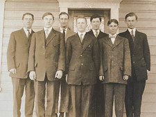1910s RPPC - SEVEN YOUNG MEN antique real photograph postcard COLLEGE STUDENTS? picture
