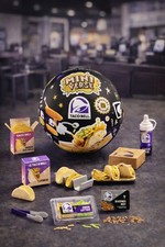 ONE Miniverse Taco Bell, Cheesy Gordita Crunch & Crunchy Taco (SHIPS SAME DAY) picture