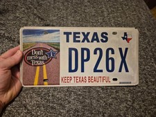 Expired Texas License Plate. Keep Texas Beautiful Don't Mess With Texas DP26X picture