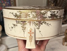 Lg Antique Meiji Japanese Satsuma Porcelain Lidded Box w/ Gold & Purple Wisteria picture