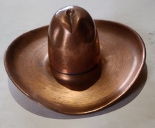 VINTAGE 1940'S COPPER WESTERN COWBOY HAT ASHTRAY  picture