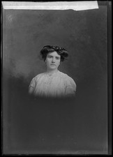 Photo:Eva Casey Portrait c1905 1909 picture