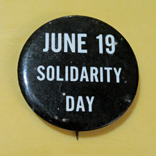 Vintage 1968 June 19 Solidarity Day Pinback Poor Peoples Campaign Civil Rights picture