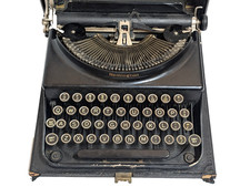 1935 Remington Noiseless Portable Typewriter Black w/ Case picture