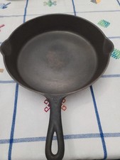 Vintage GRISWOLD Cast Iron SKILLET Heat Ring #9 LARGE BLOCK LOGO 710 J picture