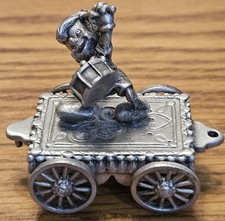 VINTAGE 1990s Hudson Pewter Disney Music Train Pinocchio on Drums Discontinued picture