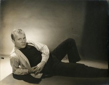 c. 1940's Don Stroop (Phillip Johnson's Lover) Photo by George Platt Lynes GAY picture