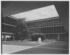 Richmond Virginia 1967 Reynolds Metal Company Inner Court Exterior Fountain picture