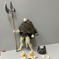 Savage Crucible VARNOKS Fantasy Figure with Weapon and Cape no box picture