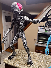 3 ft tall zombie alien custom picture
