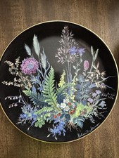 The Hidden Treasures of the Forest collector plates (set of 3) picture