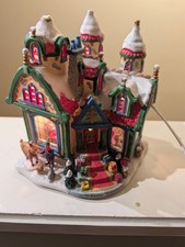LEMAX Santa's Wonderland Lighted Building Santa's House 2006 Retired  ~ RARE picture