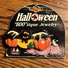 Vtg NOS Halloween Pin “Boo”tique Jewelry Vampire Bat & Pumpkin Patch 🎃 picture