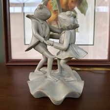 VTG 1999 Dancing Frog Couple Table Lamp - Y2K Era Whimsical Decor - Tested picture