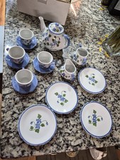 Andrea By Sadek Vintage NIB 17 pc Set Tea Set Blue and White Floral picture
