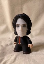 Gerard Way MCR Titans vinyl figure, Revenge era black hair red tie 2017 My Chem picture
