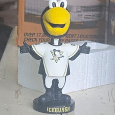Iceburgh Pittsburgh Penguins NHL Bobblehead Figure White Jersey w/ Box picture