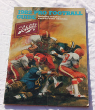SCHLITZ 1982 Pro Football Guide - Excellent picture