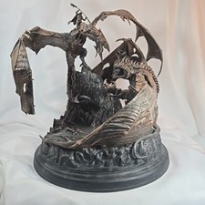 Middle Earth Shadow Of War Mithril Edition Tar-Goroth vs Carnan Statue LOTR picture