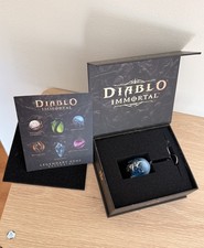 Blizzard Diablo Immortal, Legendary Gems Frozen Heart Keychain picture