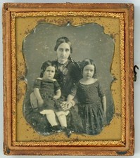 Young Family Mother With Two Girls (1/6 Plate Daguerreotype) picture