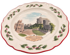 Wedgwood Queen’s Ware 1980 Windsor Castle VINTAGE Christmas Plate 8.25” picture