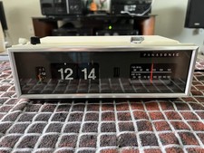 Vintage 1971 Panasonic White RC-7021 Flip Clock Alarm AM/FM lighted clock Radio  picture