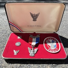 Vintage NEW 1970/80s Boy Scouts of America BSA Eagle Scout Presentation Box Set picture