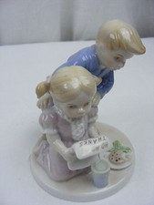 Vintage Marbella Collection Porcelain Figurine Boy Girl Letter from Santa 19-4 picture