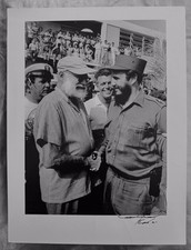 Hemingway & Fidel Castro by Alberto Korda – Signed 1976 Print – Historic Cuba picture