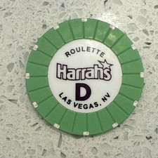 Harrah’s Las Vegas Nevada Green Roulette D Casino Chip NV Bud Jones 2004 picture