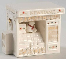Lenox Mistletoe Park Village News Stand - Boxed 8787960 picture