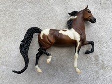Retired Breyer National Show Horse #479 Bay Pinto Rejoice Saddlebred picture