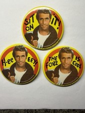 1976 Vintage Happy Days The Fonz Fonzie, Pinback Buttons. Set Of 3. 🔥🔥 picture