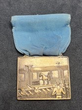 Vintage LA SOCIETE 40 HOMMES WW1 AMERICAN LEGION MEDAL Original picture