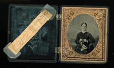 Knitting ID'd Woman Ball of Yarn 1800s Tintype in 1850s Union Photo Case Antique picture