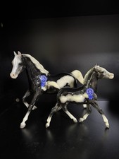 Breyer 2012 Vintage Club Salt and Pepper Set #712064 Glossy Running Mare & Foal. picture