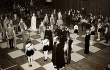 Jose Capablanca And Herman Steiner, Chess Masters Engage In A Game O - Old Photo picture